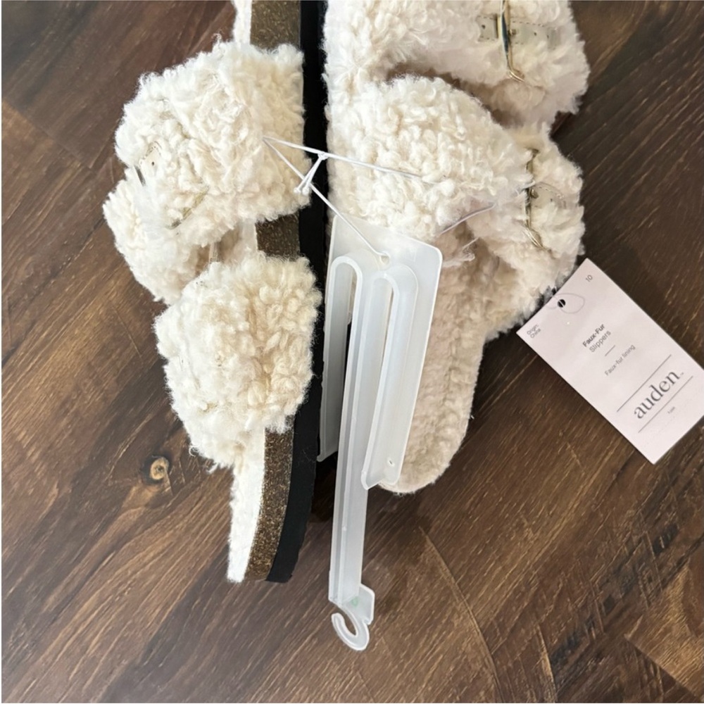 Auden Cream Shearling Sandals Birkenstock style sz 10 - Picture 4 of 8